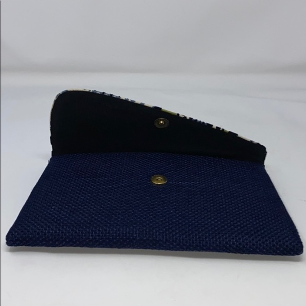 Vintage Velvet Ribbed‎ Clutch - Picture 5 of 6